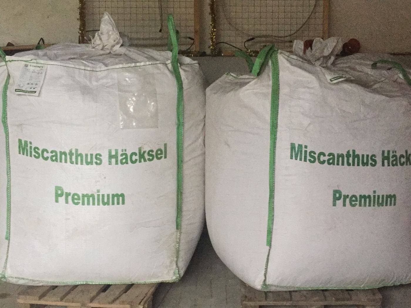 Miscanthus-Einstreu in der Pferdebox